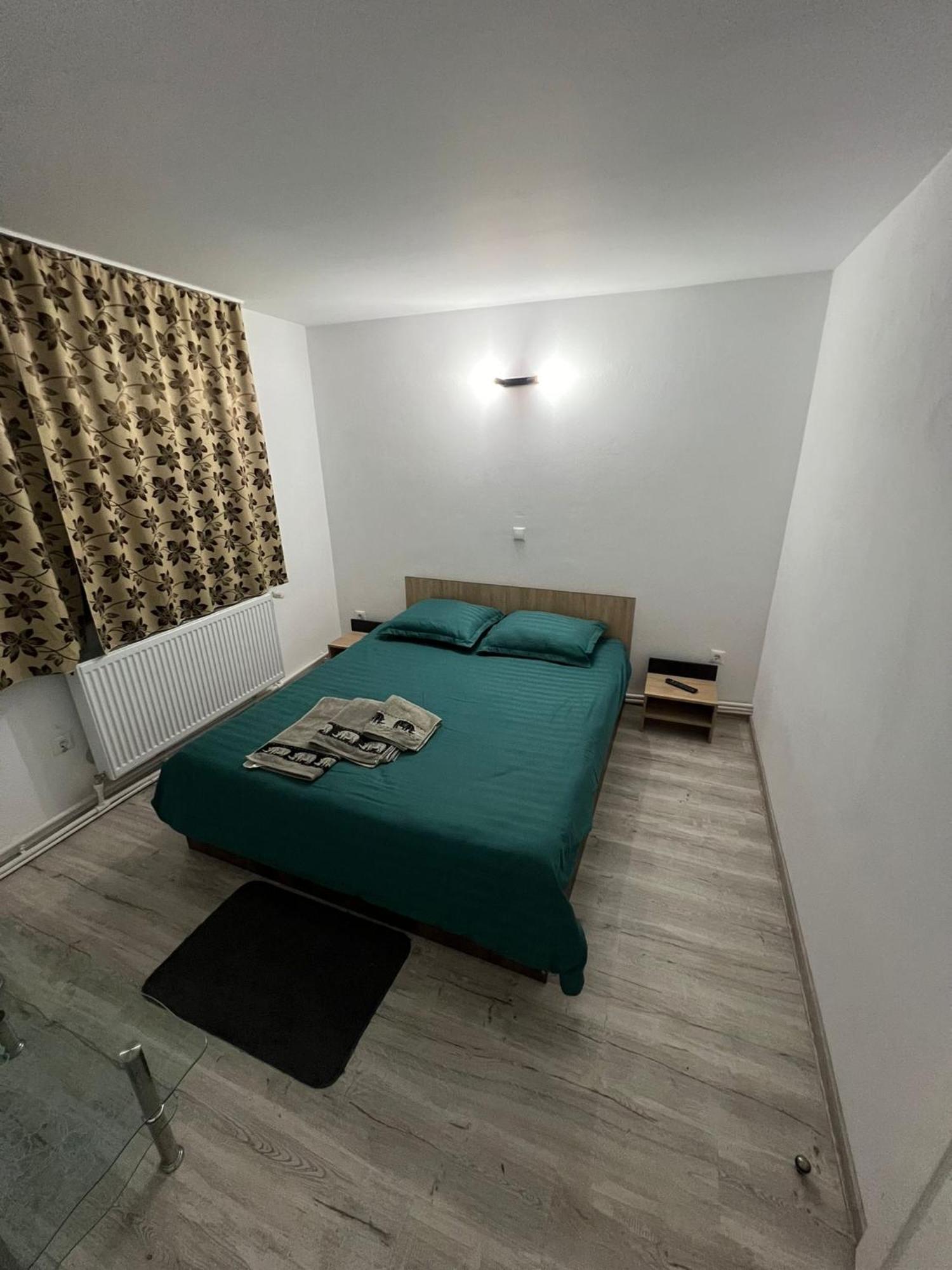 Garsoniera Casa Dragoeni, Targu Jiu Apartment Exterior foto